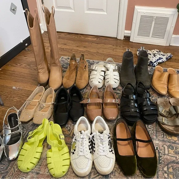 Women's White Sandals - Picture 5 of 5